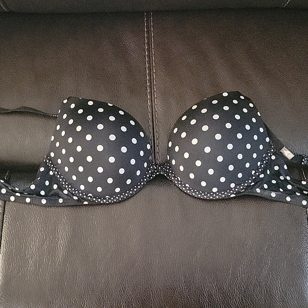 Victoria Secret Push Up Bra 38B